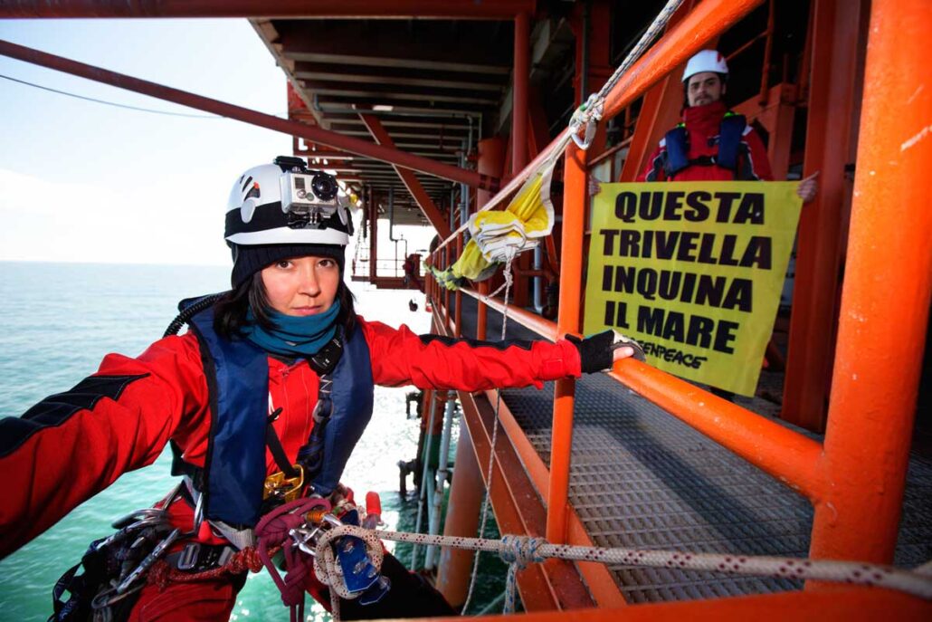 È ora di “tirare il freno d’emergenza della storia”